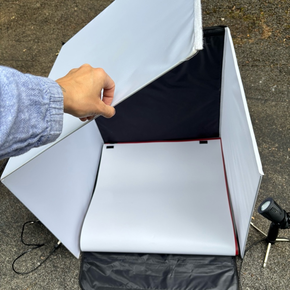 Portable 24” Photo Light Tent Studio Box with LED Lights - Picture 3 of 7